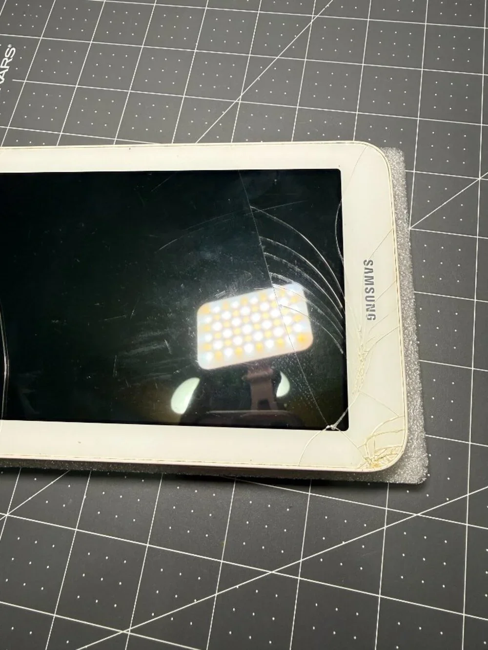 Samsung Galaxy Tab 3 Lite Model SM-T113 White For Parts/Repairs